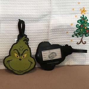 NWOT TM 2009 Dr Seuss Enterprises Grinch  Rubber Luggage tag